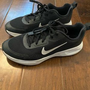 Nike Tennis Shoes Barely Worn!
